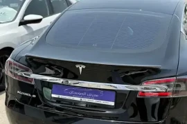 2017, Tesla, Model S, Oman